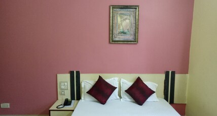 Trimurti Height 500 mtrs from Puri Railway Station Room Type - Large Family AC Room