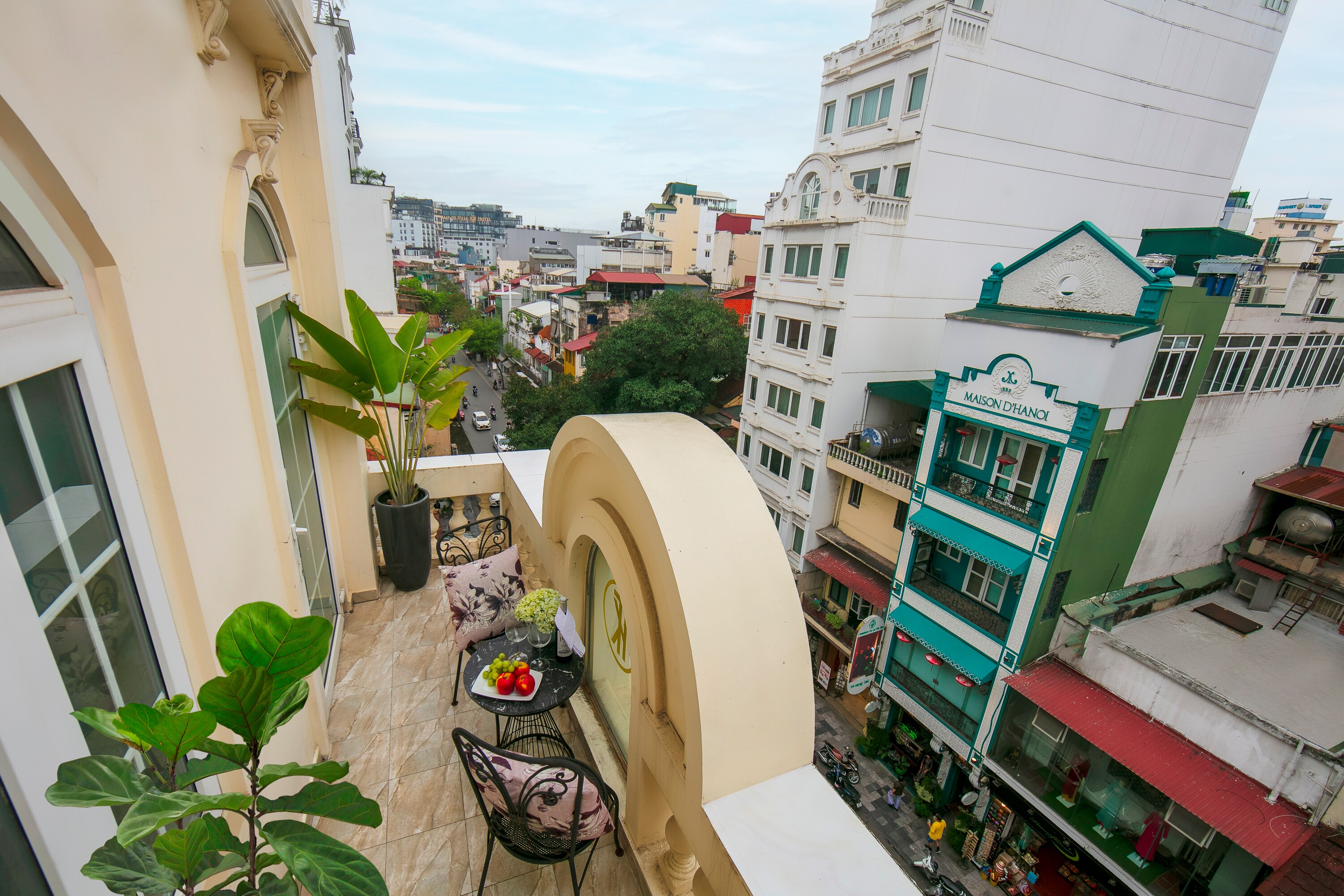 Hanoi Harmonia Hotel & Spa - Tap to explore photos