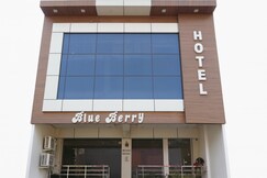 Hotel Blue Berry By WB