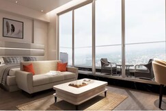 20 Mins to IGI Modern Apartment with Party Deck