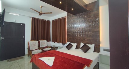 Rajamaly Tourist Homes Room Type - Suite Room with AC