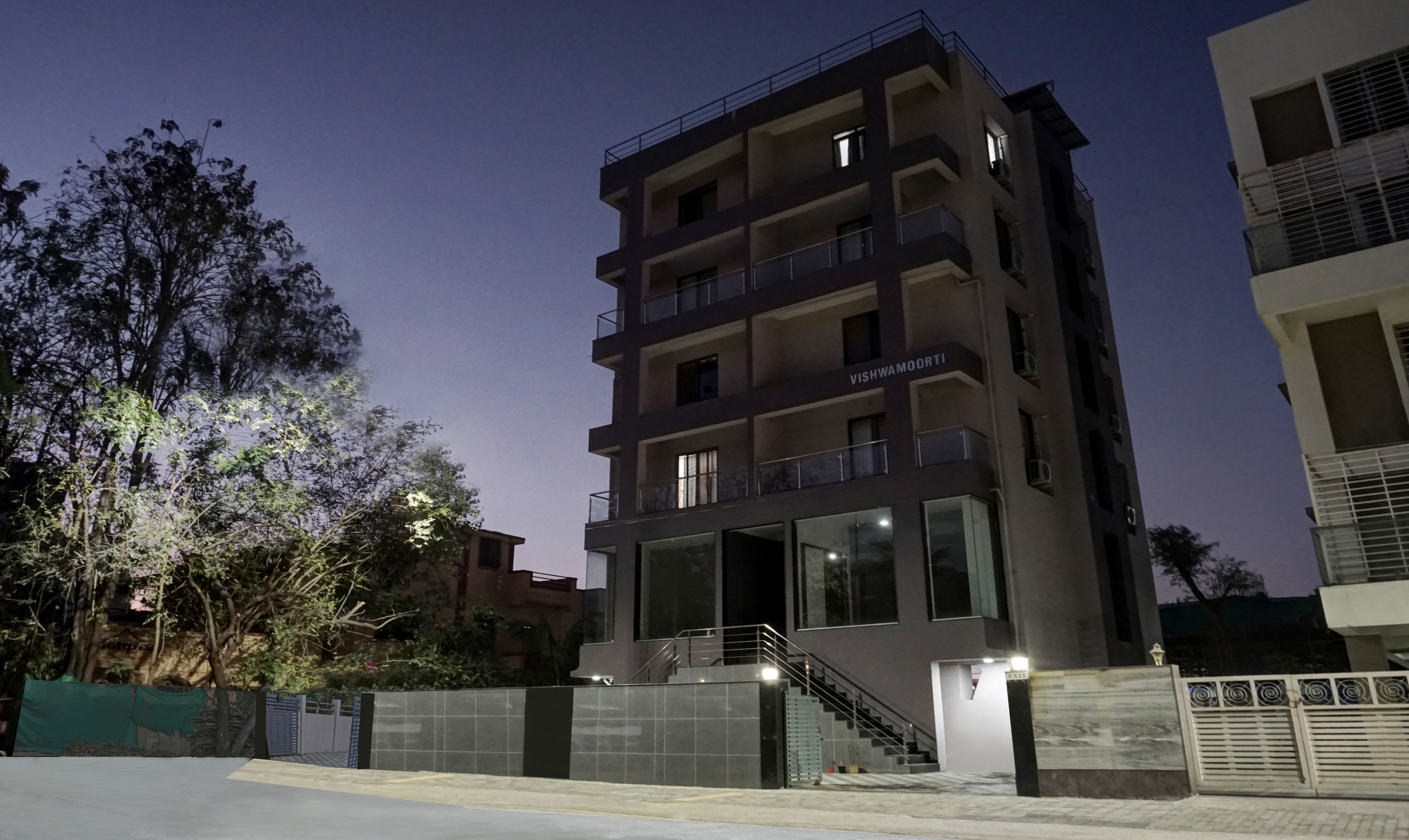 Treebo Atithi Corporate Stay Baner IT Hub - Tap to explore photos