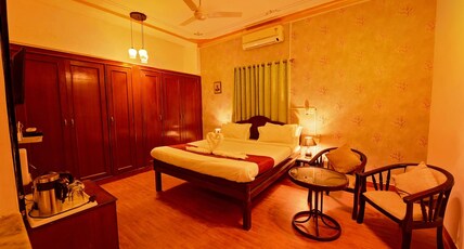 Elysium Retreat- The Heritage Haveli Room Type - Super Deluxe Room with Bathtub
