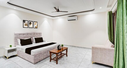 Super Townhouse Sector 102 Noida Room Type - Classic