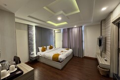 Evara Hotel And apartment