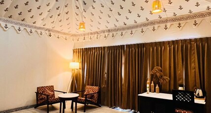 JAWAI GREENS Room Type - Luxury Tent with Balcony