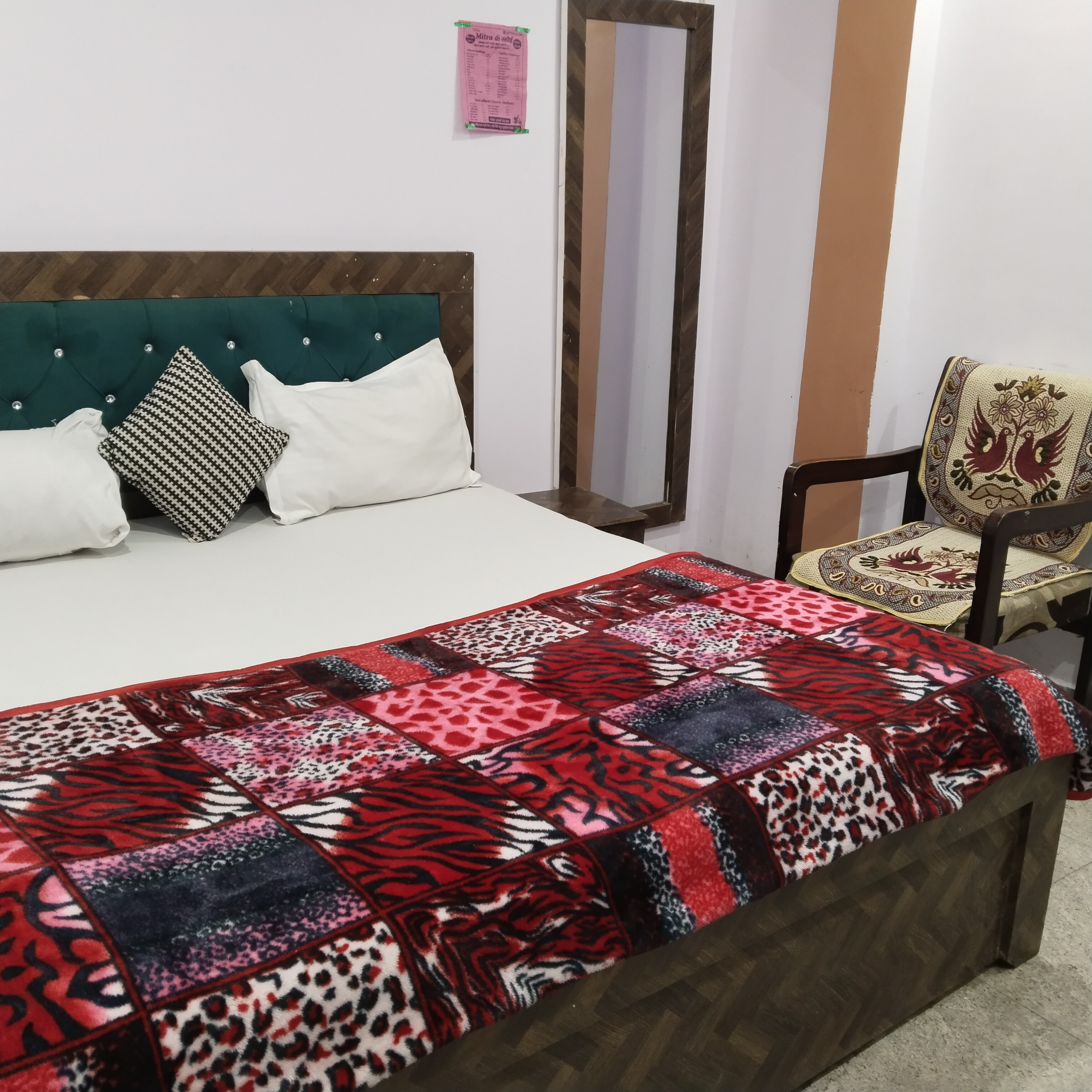 Hotel vishram - Tap to explore photos
