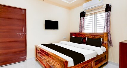 Super Collection O Vizag Water World Park Formerly KBR Royal Function Hall Room Type - Classic