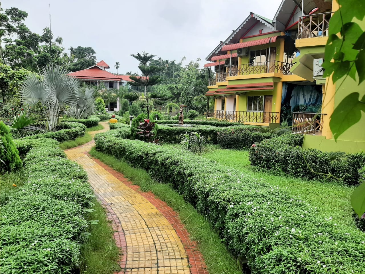 Resort Vinayak Murti - Tap to explore photos