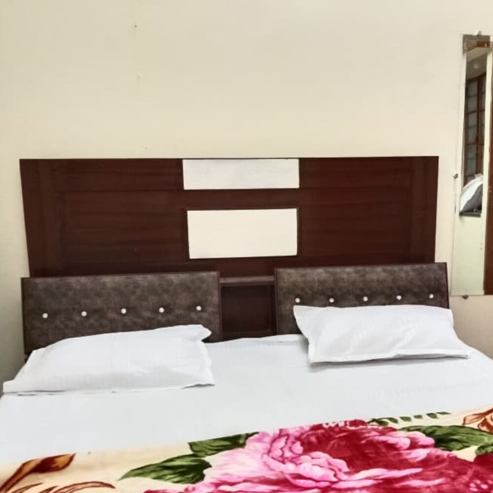 Lakshita Garden and Hotel - Tap to explore photos