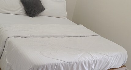 Hotel Gold Palace Room Type - Deluxe Room