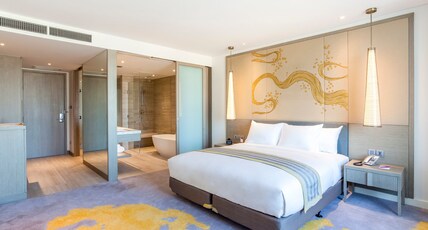Crowne Plaza Vientiane Room Type - 1 King Standard Accessible Crowne Plaza Vientiane Room Type - 1 King Standard Accessible