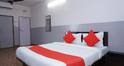Hotel O Laxmi Lodge New Room Type - Classic