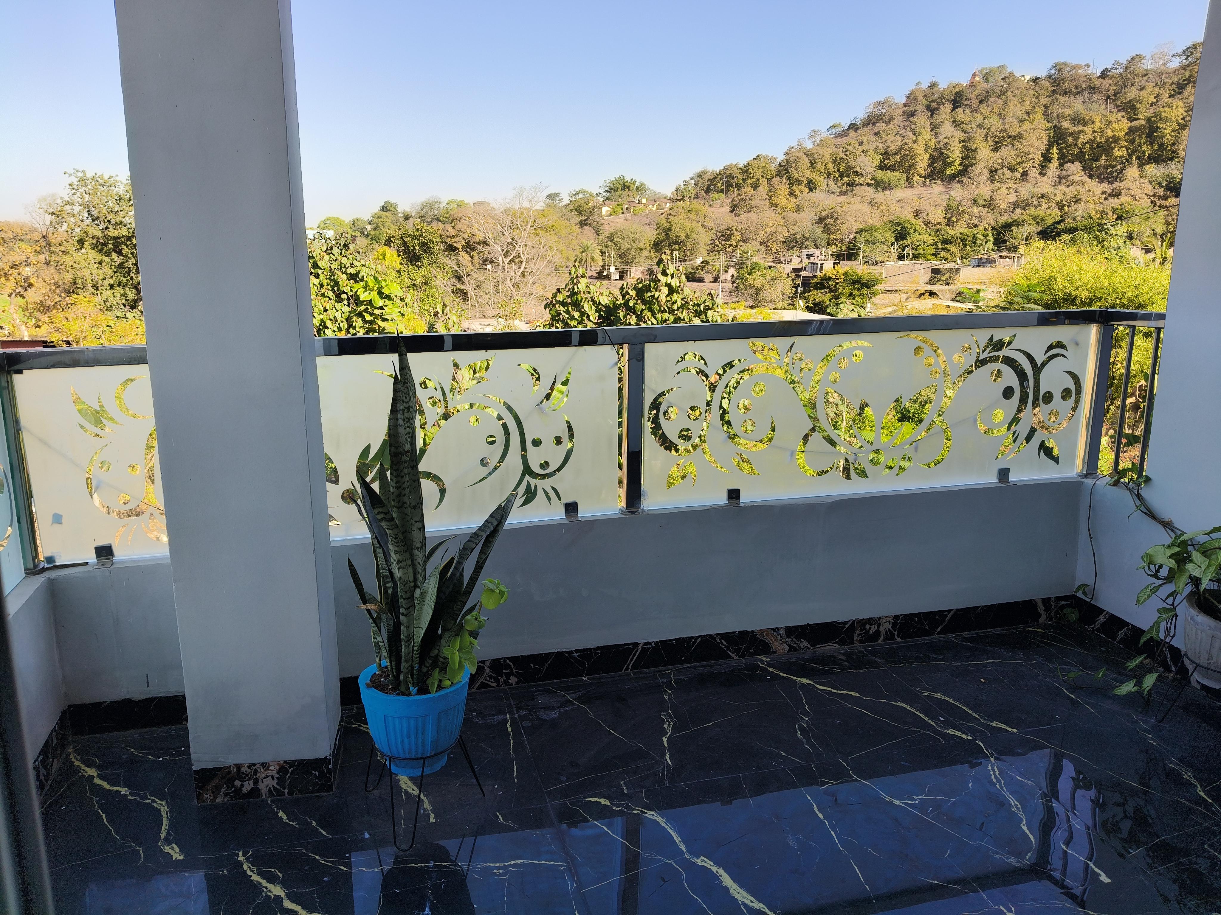 African Homestay - Tap to explore photos
