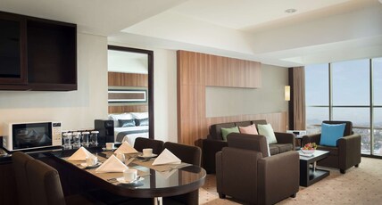Best Western Premier La Grande Room Type - Suite - 1 King 2 Singles, Non-Smoking, Premier Room, Two Bedrooms, City View, Wi-Fi, Bathtub And Sho Best Western Premier La Grande Room Type - Suite - 1 King 2 Singles, Non-Smoking, Premier Room, Two Bedrooms, City View, Wi-Fi, Bathtub And Sho
