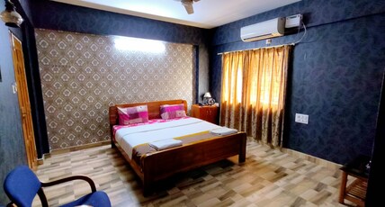 Hotel The Shack Room Type - Deluxe A/C Room