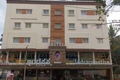 ROYAL INDRAPRASTHA THE HOTEL