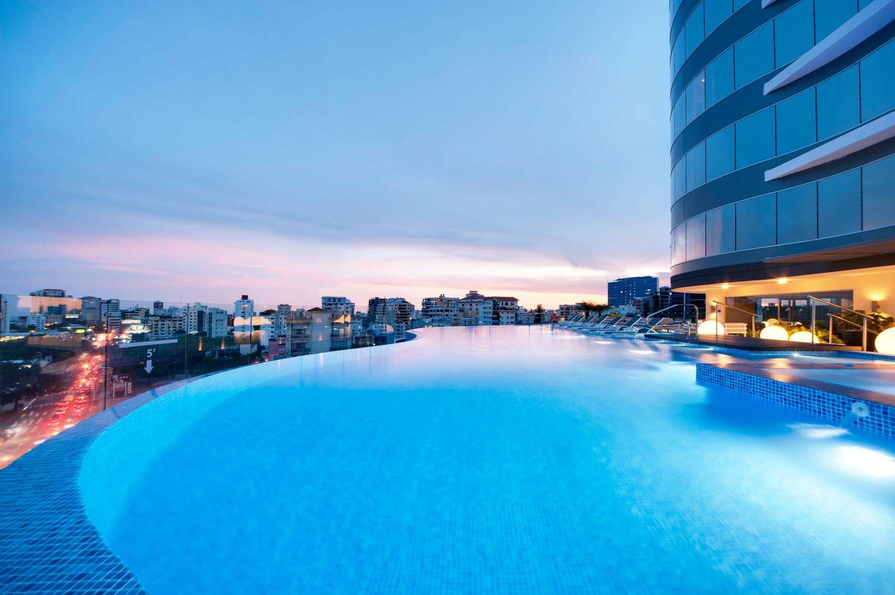 Embassy Suites by Hilton Santo Domingo - Tap to explore photos