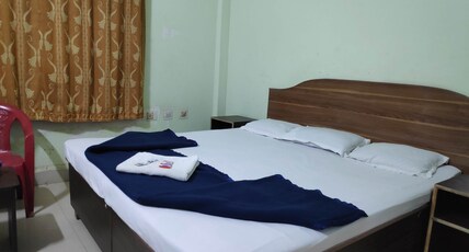 Ananda bhawan Room Type - Deluxe Double Bed (NON AC)