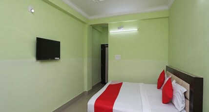 HOTEL MALANCHA Room Type - Double Deluxe AC Sea Facing With Balcony