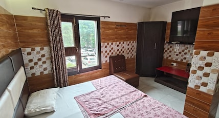 Nannu Guest House Room Type - Triple Bed Room