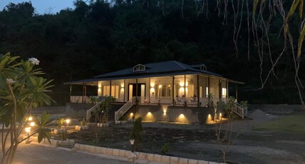 British Cottage Secluded Riverside Forest Villa Room Type - British Cottage Secluded Riverside Forest Villa