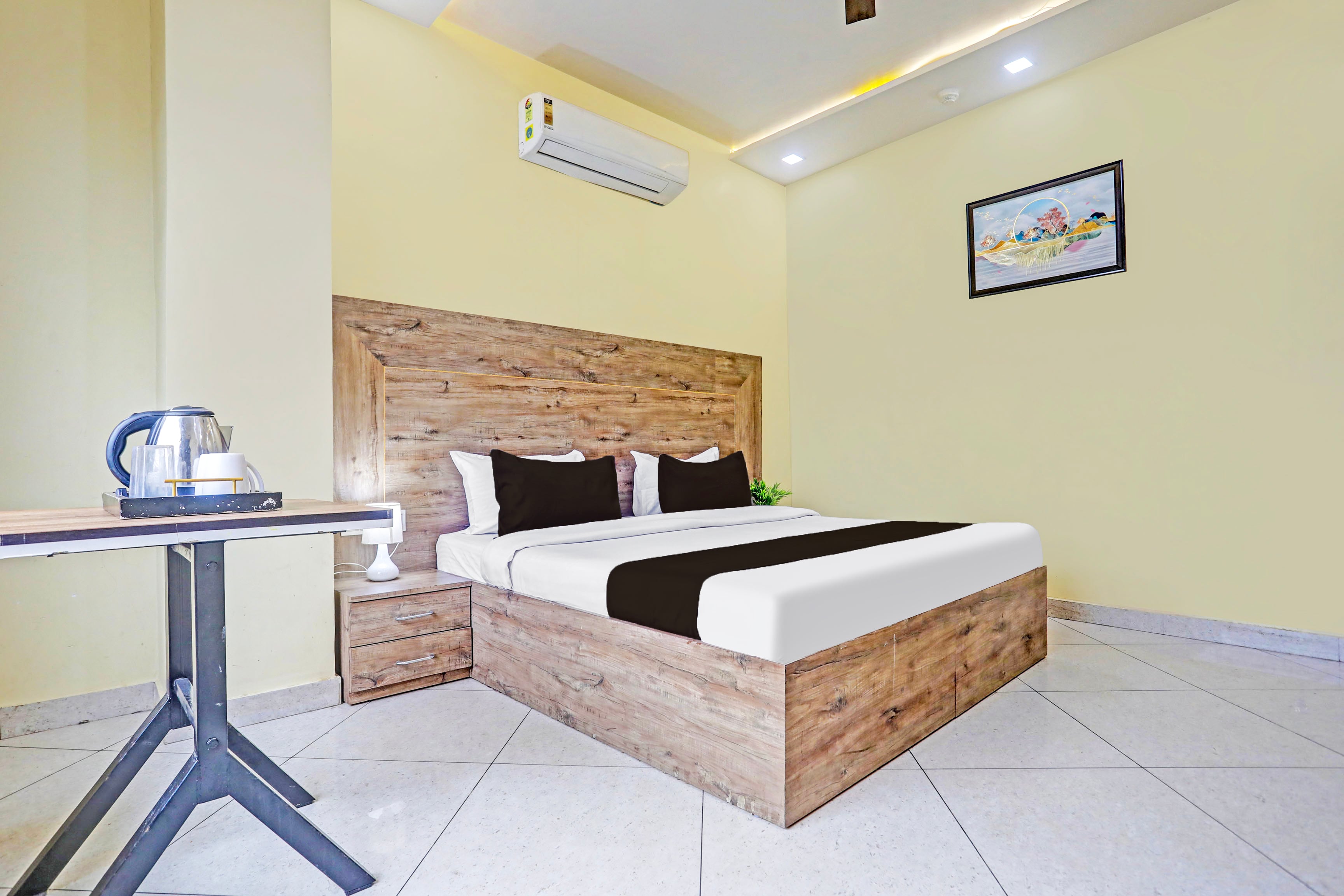 Hotel O Nagpal Hotel And Restaurant - Tap to explore photos