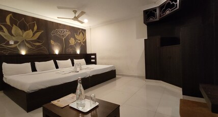Hotel Gowtham Room Type - Standard Family Non A/C