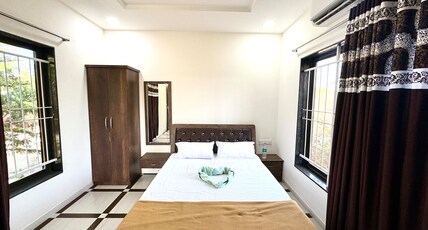 Red Stone Paradise | Rooms & Caretaker Room Type - Deluxe AC Room