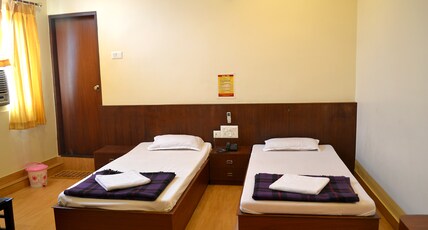 Hotel Kusum Room Type - Deluxe Ac Room
