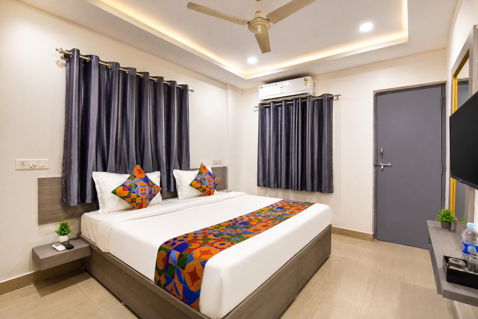 FabHotel Ocean'S Residency - Tap to explore photos