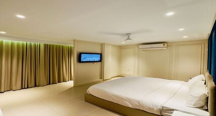 Hotel Himalaya@Harkipauri Road Room Type - Deluxe AC Room With Guaranteed Hygiene