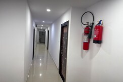 SPOT ON Roshan Inn Hotel