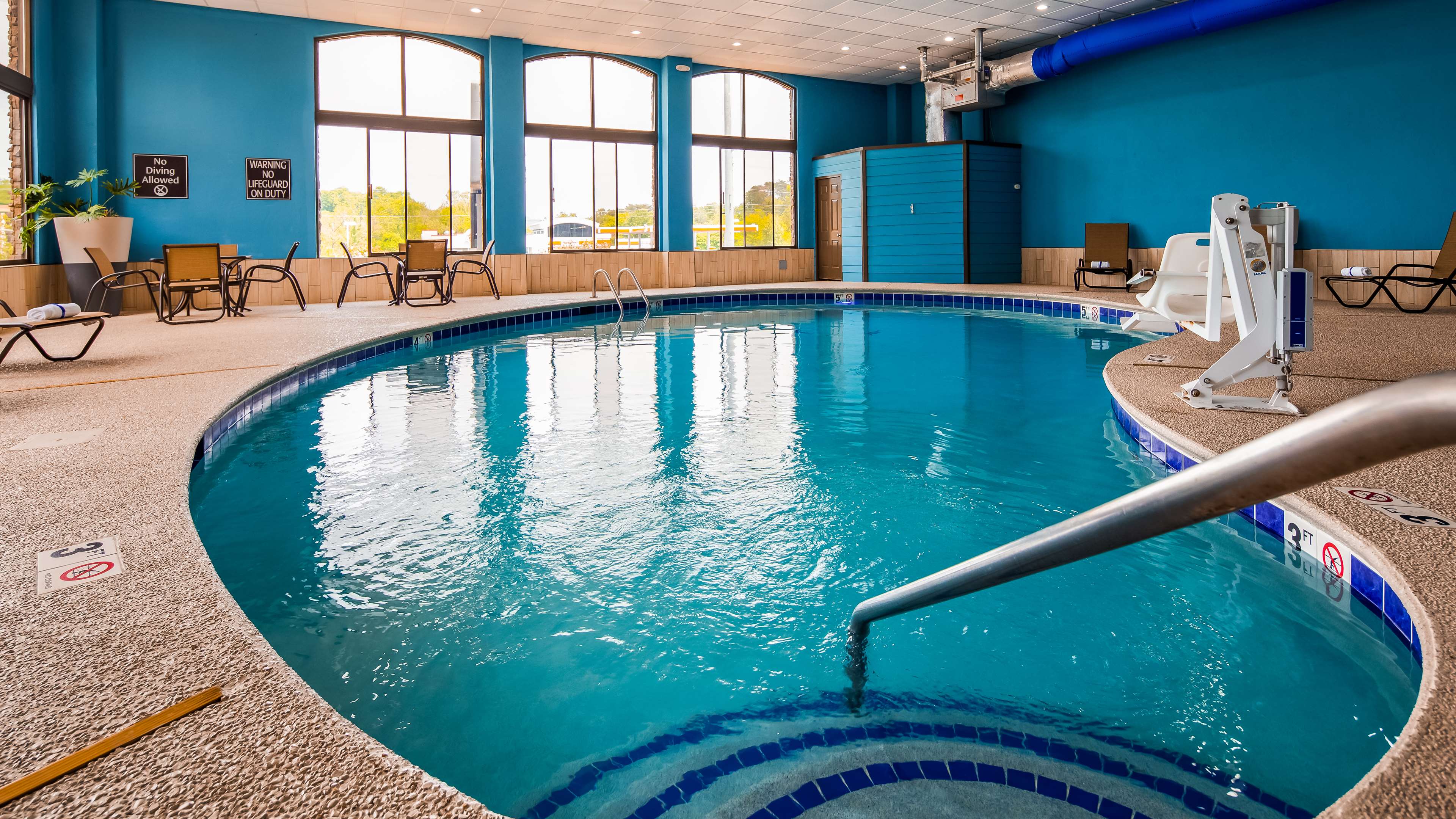 BEST WESTERN SEVIERVILLE KODAK - Tap to explore photos