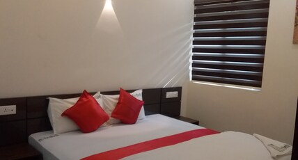 Redbell Suites - 50 Meter from Kottakkal Aryavaidyasala Room Type - Suite Room with Two Bedrooms