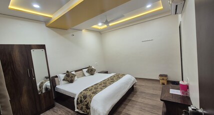 RT RESIDENCY HOTEL AND LODGE Room Type - Executive Room