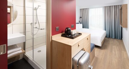 Hampton by Hilton Rochdale Room Type - KING ROOM