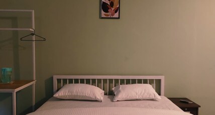 Vilstay Go Hill View residency Room Type - Deluxe Double Room