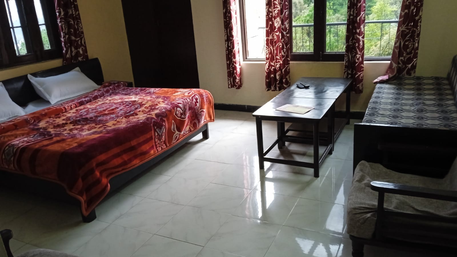 Hotel Aravali - Tap to explore photos