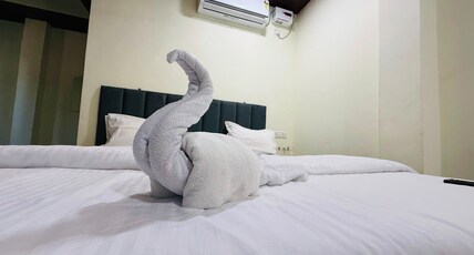 Om Residency Room Type - Bedroom 2