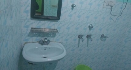 Hotel Shree Ganesh Room Type - Double Bed AC Room