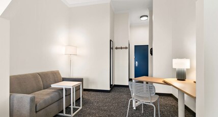 Spark by Hilton Commerce, GA Room Type - 1 KING SUITE