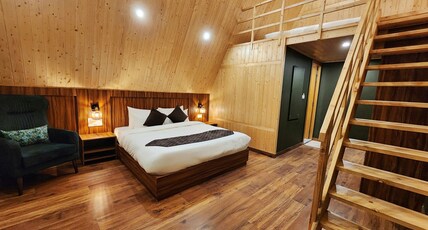 Kukoos Nest Room Type - Presidential Suite - With Balcony and Jungle View