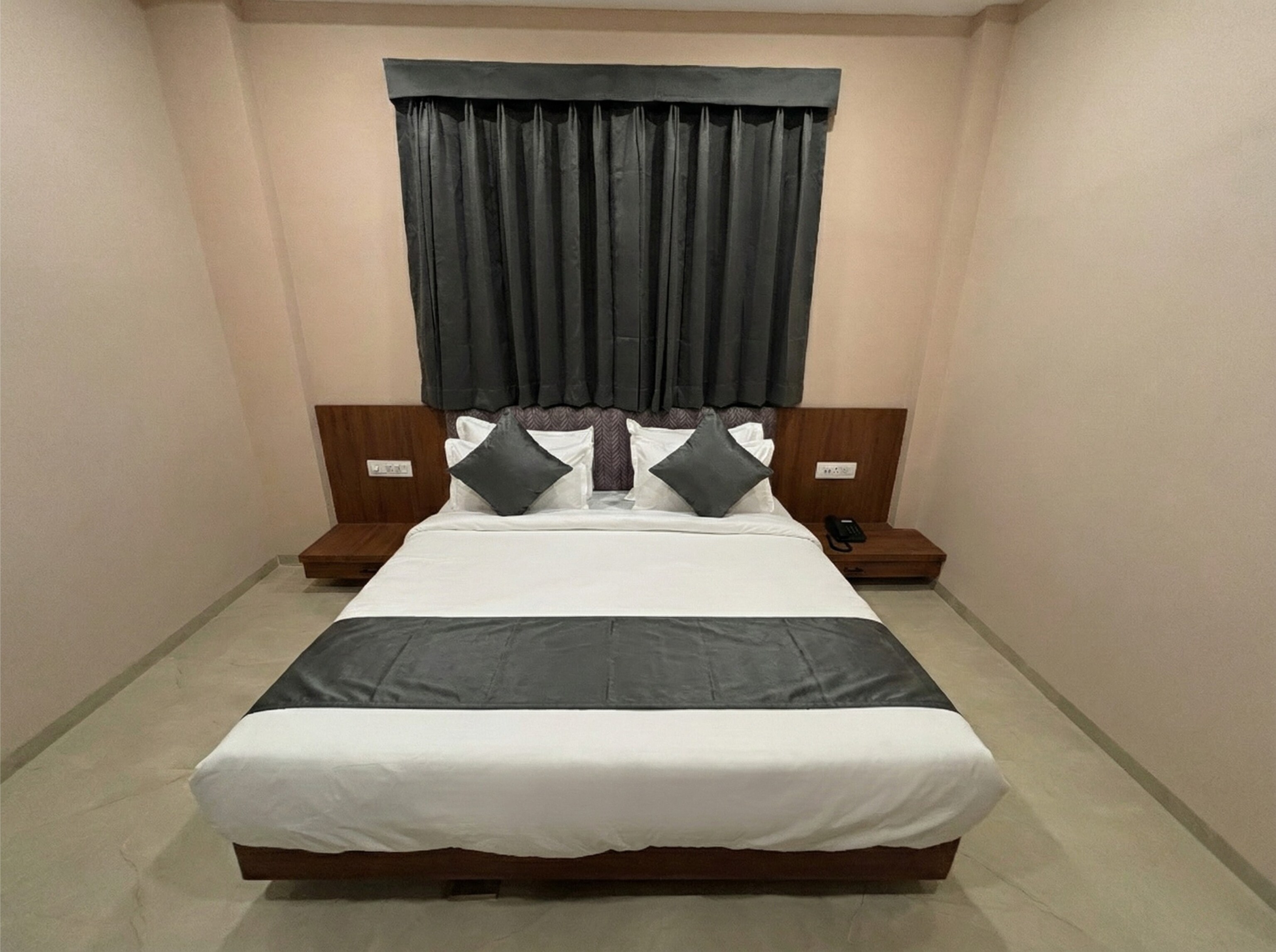 Hotel Pragya Paradise - Tap to explore photos