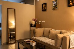 Beige and Beyond - Warm and Cozy Studio Retreat