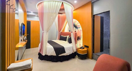 Hotel Nova Stays. Room Type - Exclusive Round Bed Jacuzzi Round Bed Jacuzzi 245 Sofa Suite