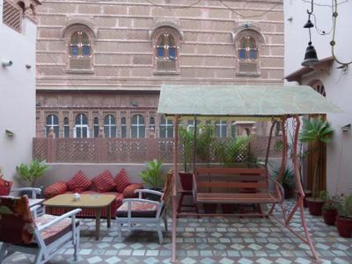Hotel Tanisha Heritage Haweli - Tap to explore photos