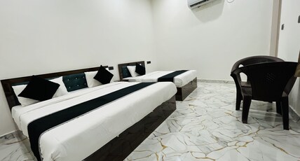 Shri Ji Mansion Room Type - Deluxe Triple Family AC Room