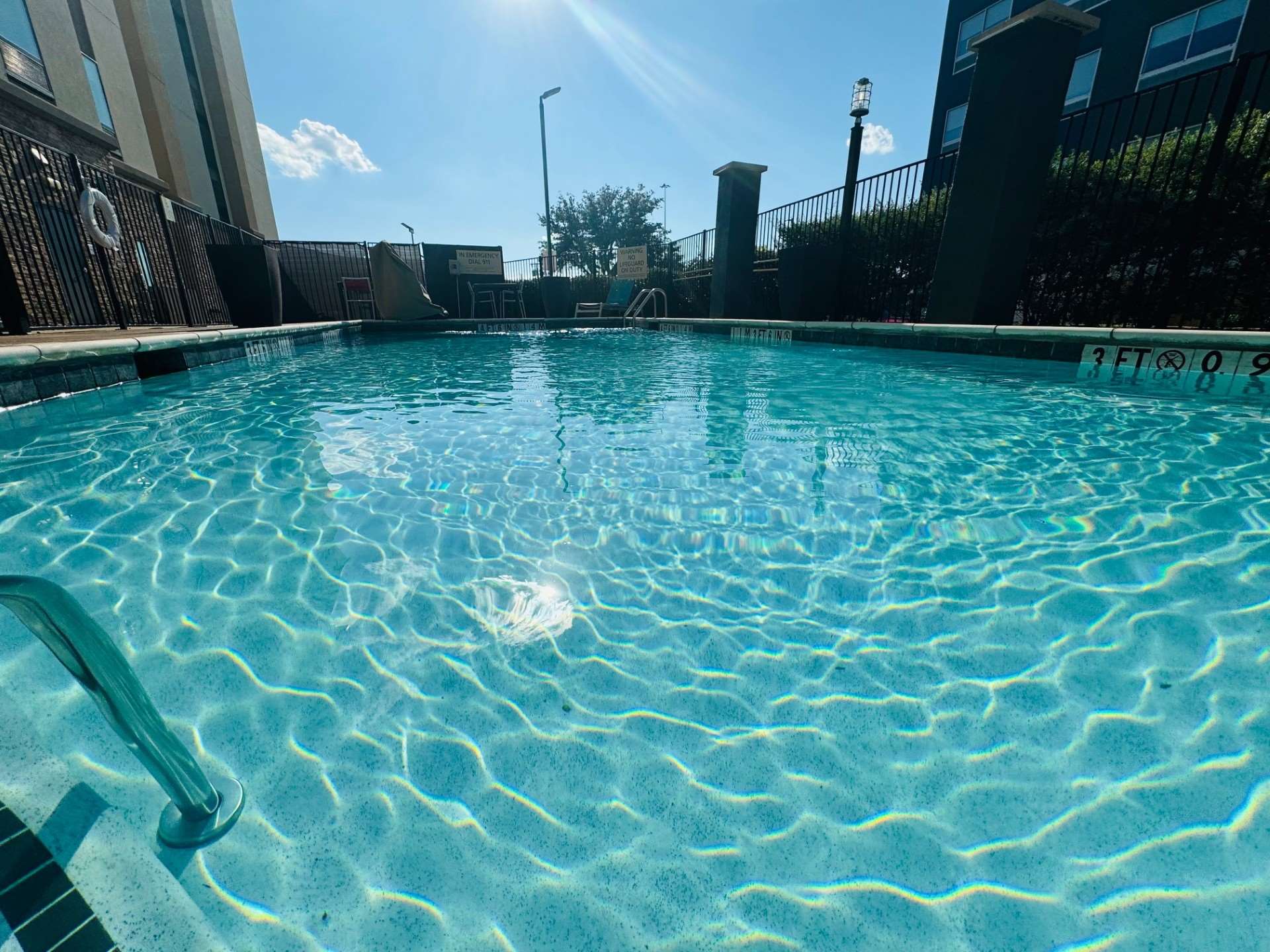 Hampton Inn and Suites Dallas/Plano Central - Tap to explore photos