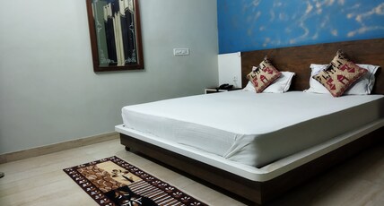 Hotel Radission Inn Room Type - Super Deluxe